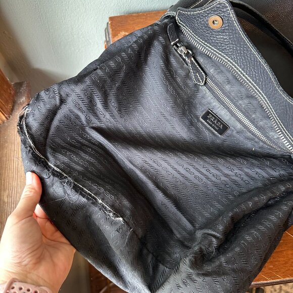 PRADA {VINTAGE} 1990's Hobo Slouch Bag | black pebbled leather - Picture 14 of 15